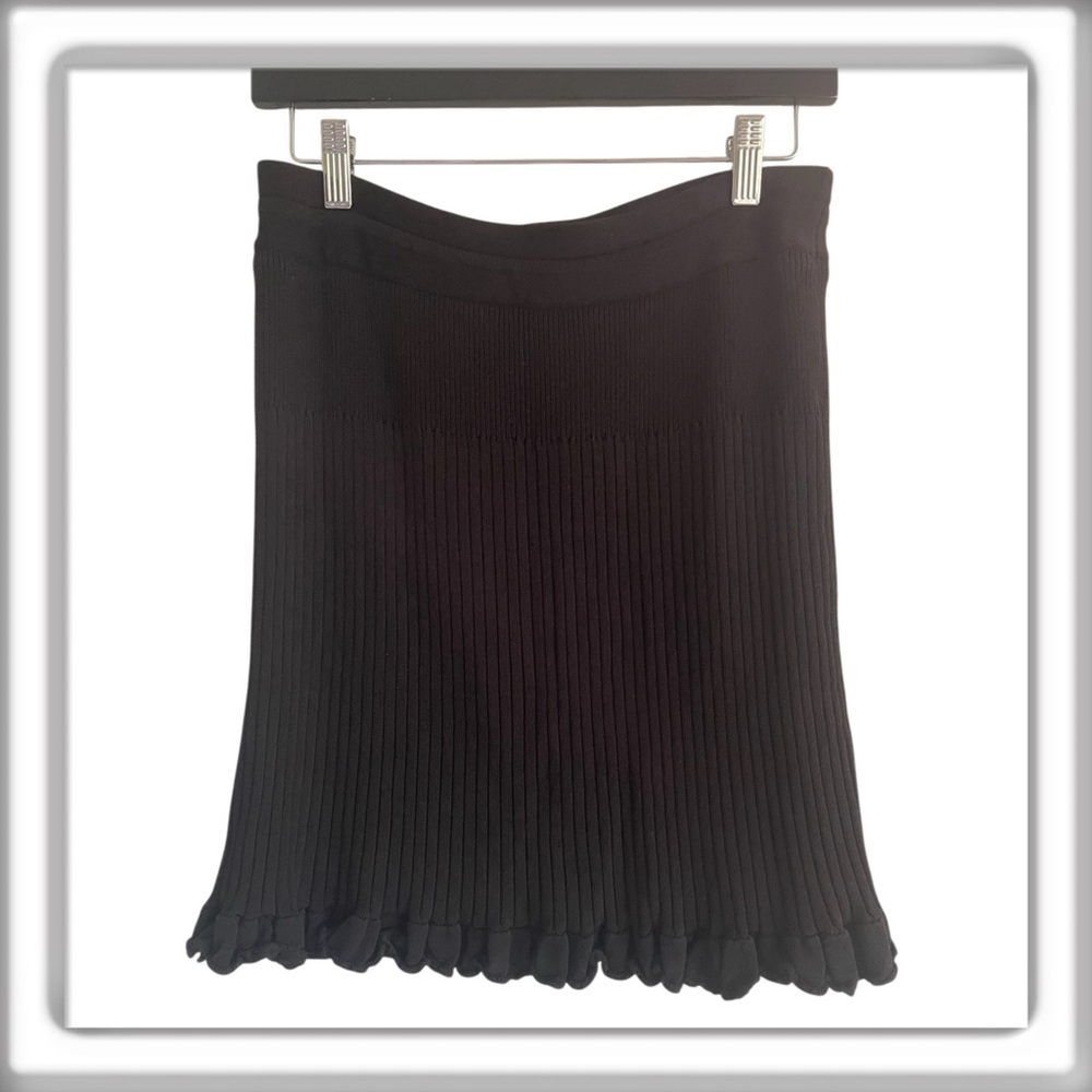City DKNY Black Pleated Knit A-line Pull On Skirt Ruffled Hem Size Petite Medium